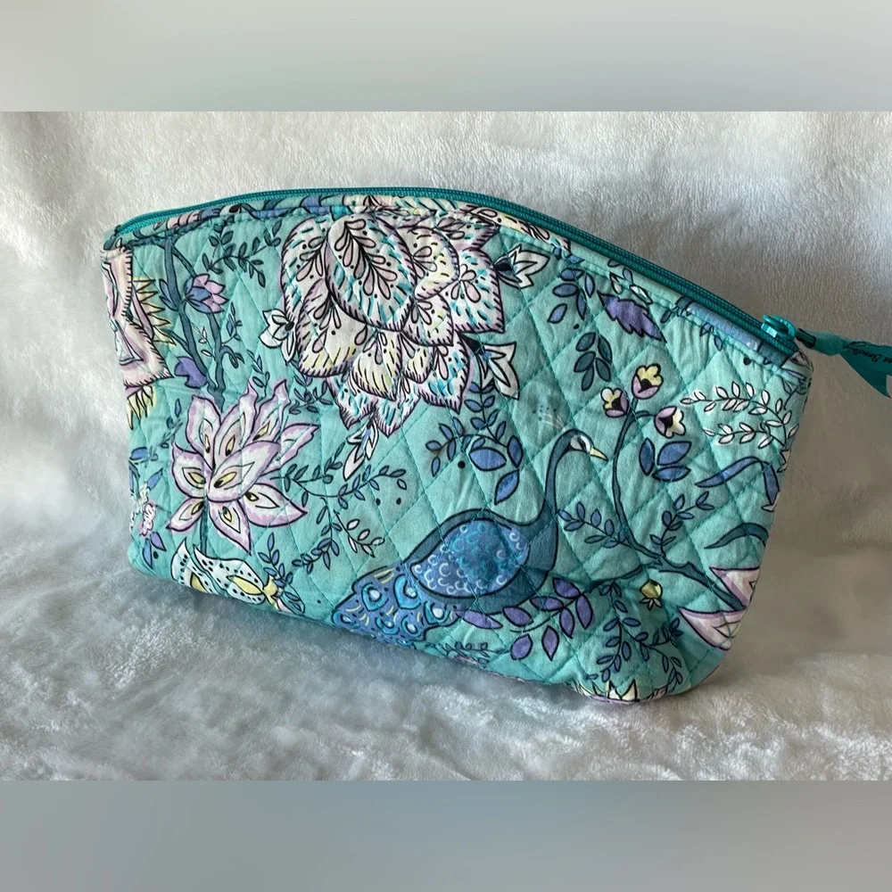 Vera Bradley Quilted Cosmetic Bag Peacock Garden shower bag blue